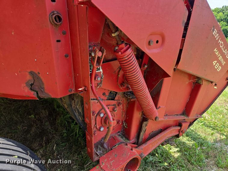 image for item EF1552 New Holland Haybine 489 swather / windrower