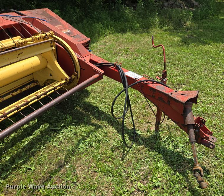 image for item EF1552 New Holland Haybine 489 swather / windrower