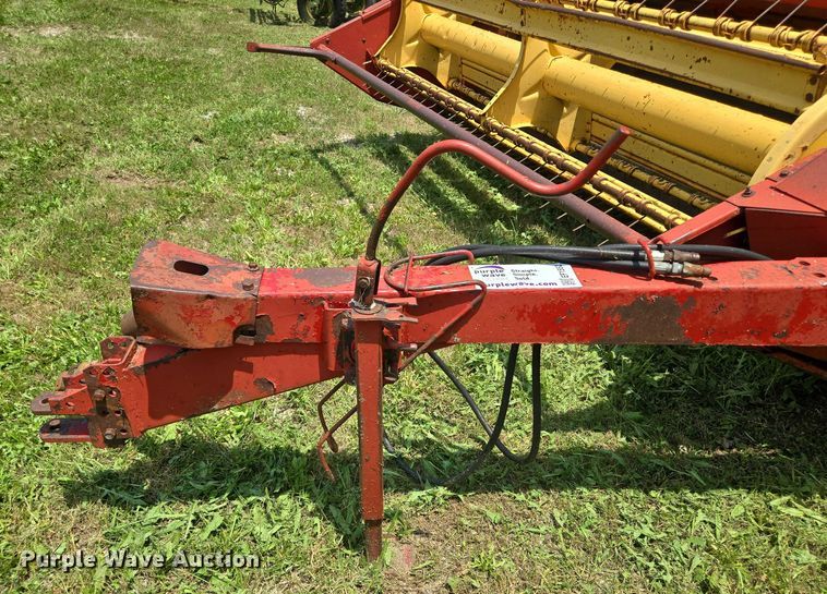 image for item EF1552 New Holland Haybine 489 swather / windrower