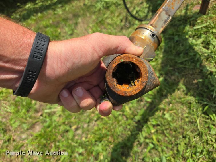 image for item EF1552 New Holland Haybine 489 swather / windrower