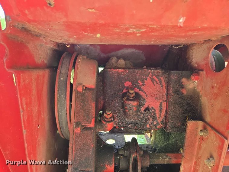 image for item EF1552 New Holland Haybine 489 swather / windrower