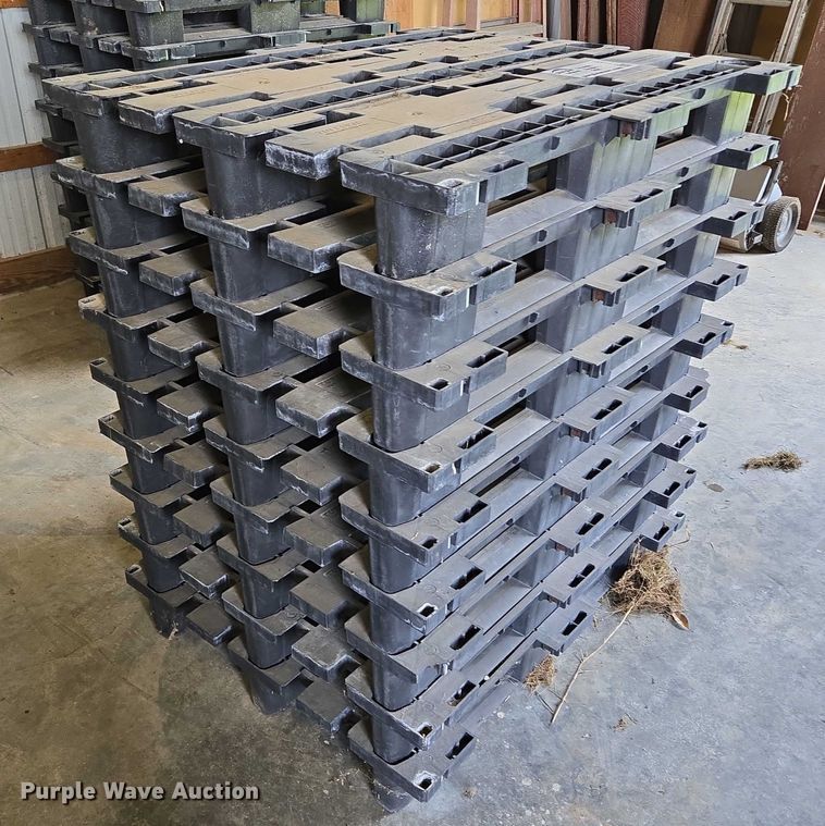 image for item EF1554 (9) Tuffskid heavy duty pallets
