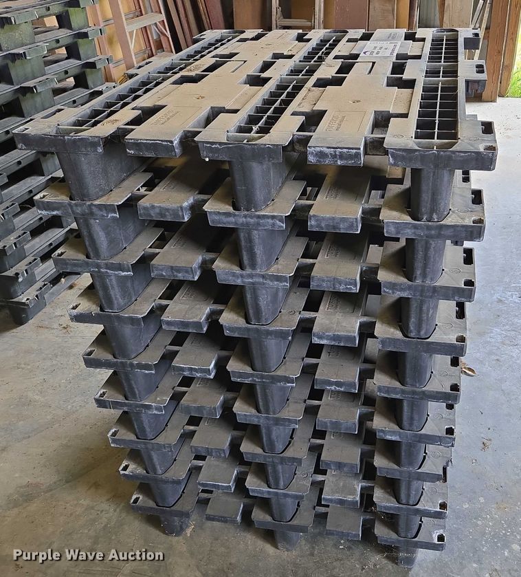 image for item EF1554 (9) Tuffskid heavy duty pallets