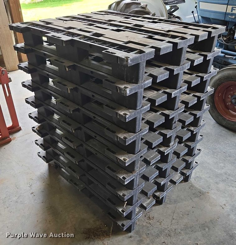 image for item EF1555 (9) Tuffskid heavy duty pallets