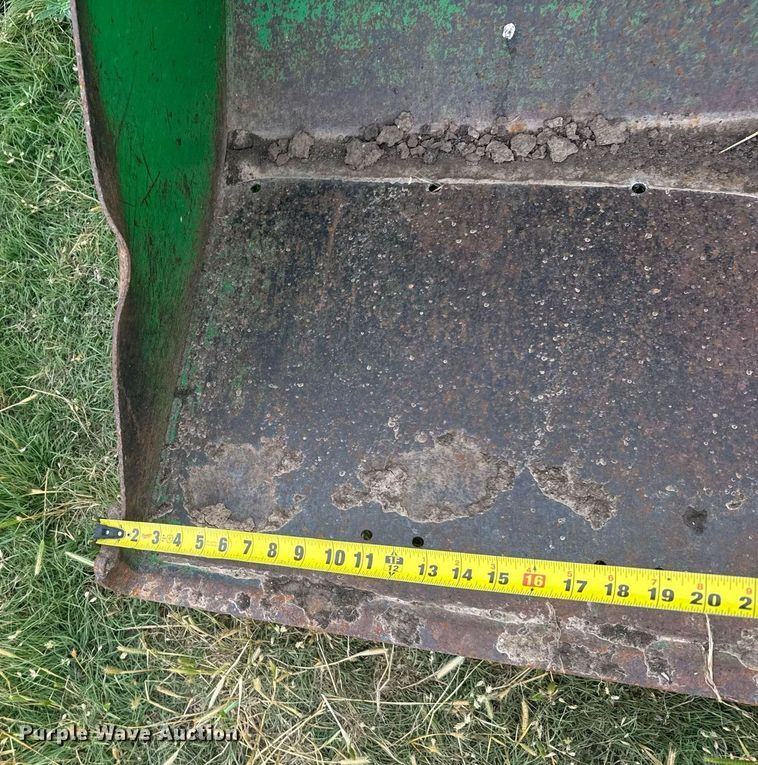 image for item EG6596 John Deere 2030 tractor