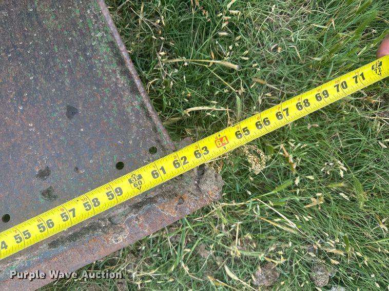 image for item EG6596 John Deere 2030 tractor