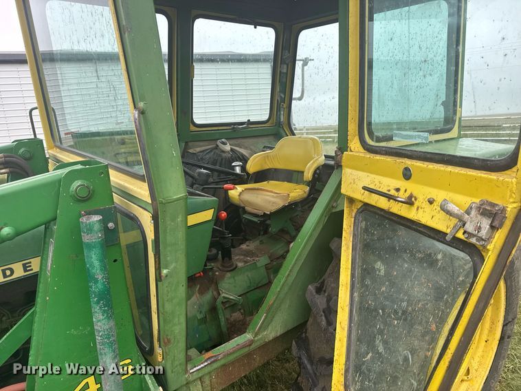 image for item EG6596 John Deere 2030 tractor