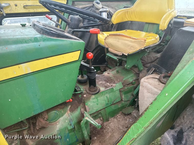image for item EG6596 John Deere 2030 tractor