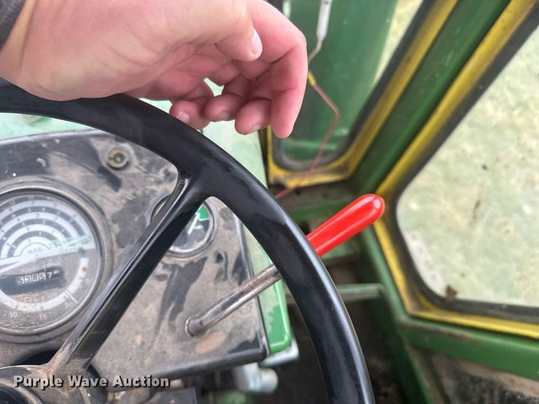 image for item EG6596 John Deere 2030 tractor