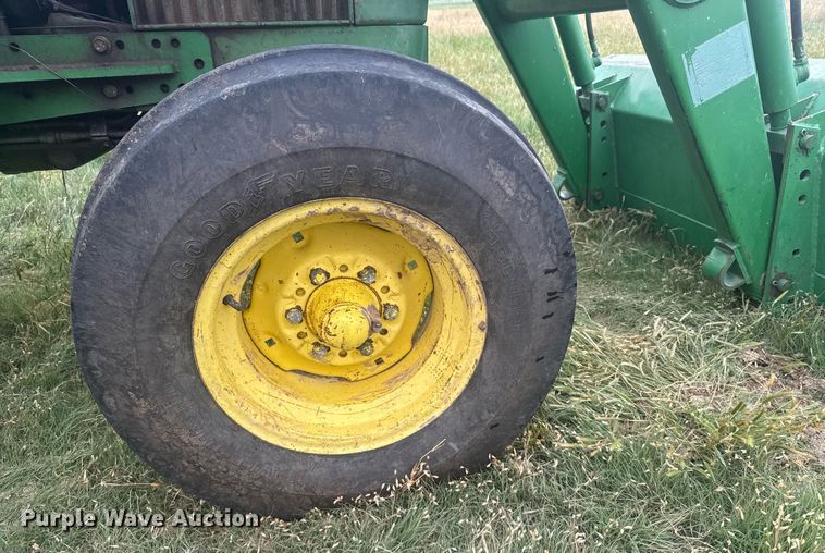 image for item EG6596 John Deere 2030 tractor