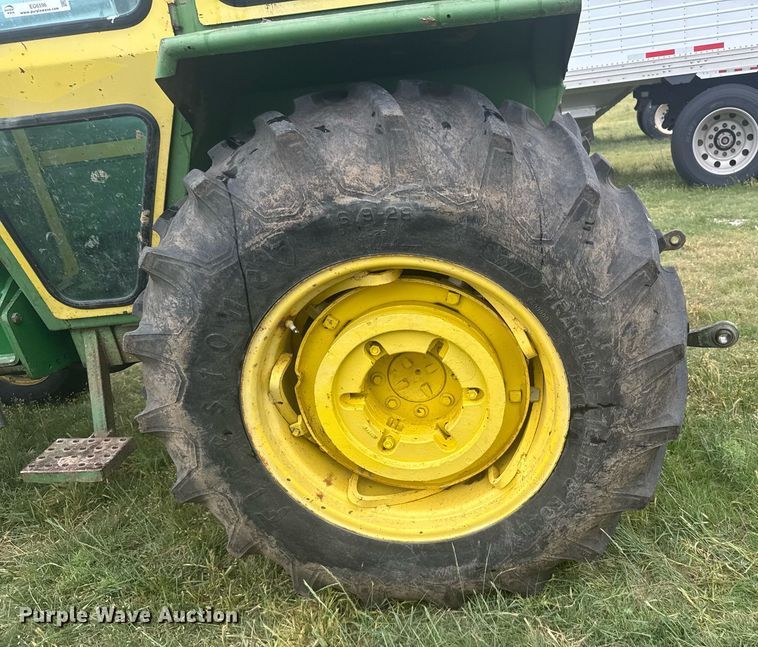 image for item EG6596 John Deere 2030 tractor