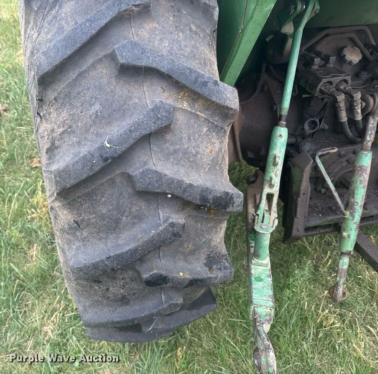 image for item EG6596 John Deere 2030 tractor