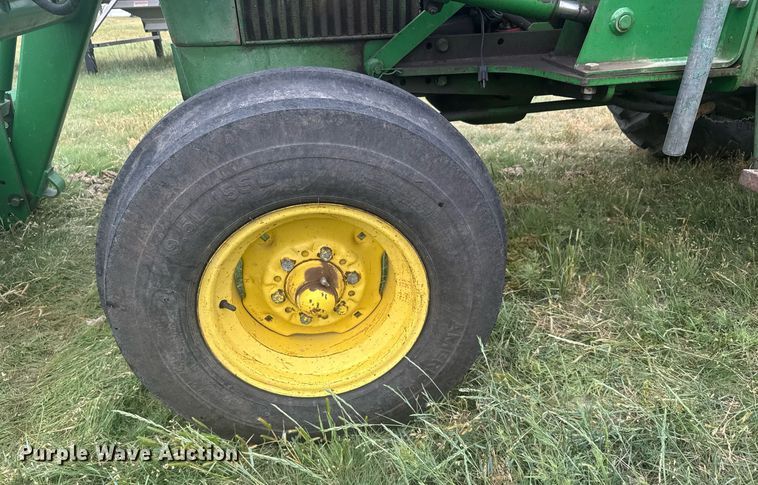 image for item EG6596 John Deere 2030 tractor