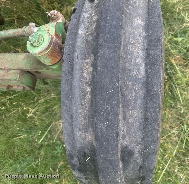 image for item EG6596 John Deere 2030 tractor