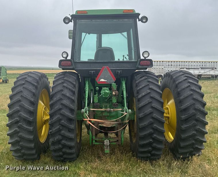 image for item EG6598 1980 John Deere 4640 tractor