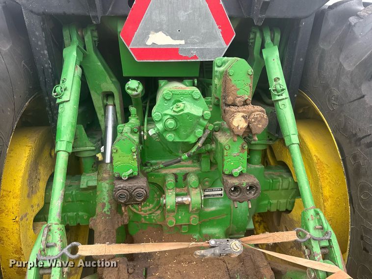 image for item EG6598 1980 John Deere 4640 tractor