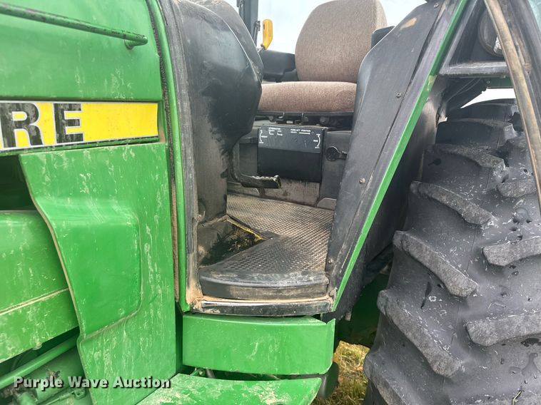 image for item EG6598 1980 John Deere 4640 tractor