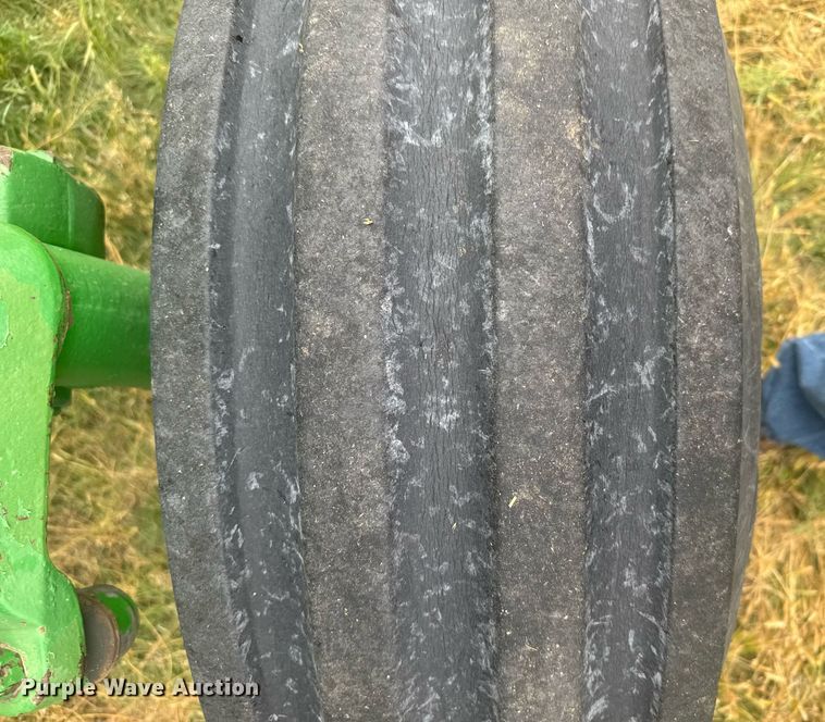 image for item EG6598 1980 John Deere 4640 tractor