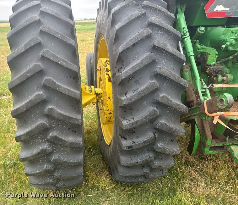 image for item EG6598 1980 John Deere 4640 tractor