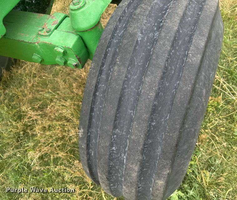 image for item EG6598 1980 John Deere 4640 tractor