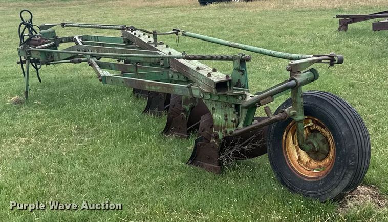 image for item EG6600 John Deere five bottom plow