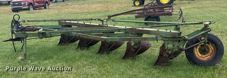 image for item EG6600 John Deere five bottom plow