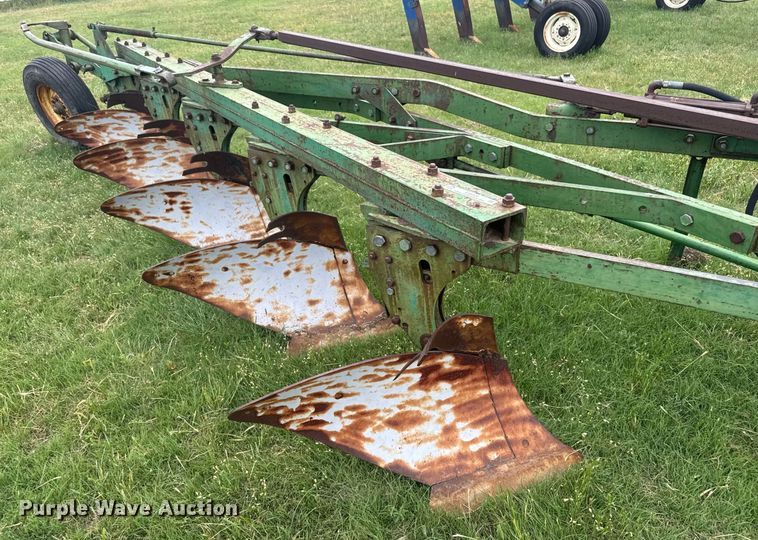 image for item EG6600 John Deere five bottom plow