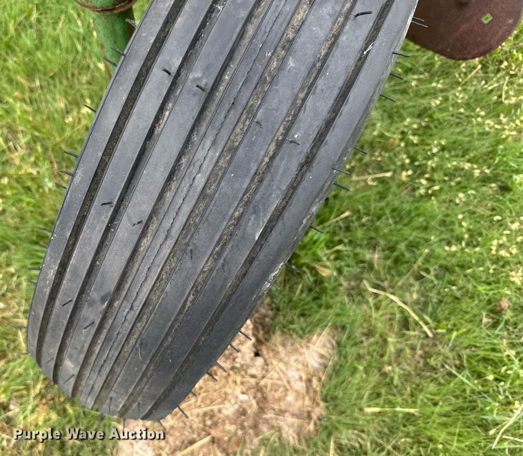 image for item EG6600 John Deere five bottom plow