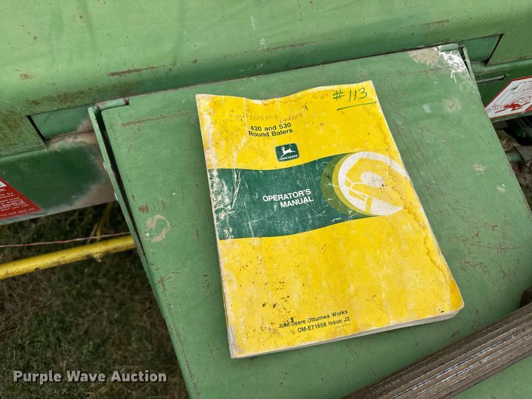 image for item EG6611 John Deere 530 round baler