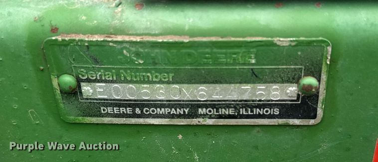 image for item EG6611 John Deere 530 round baler
