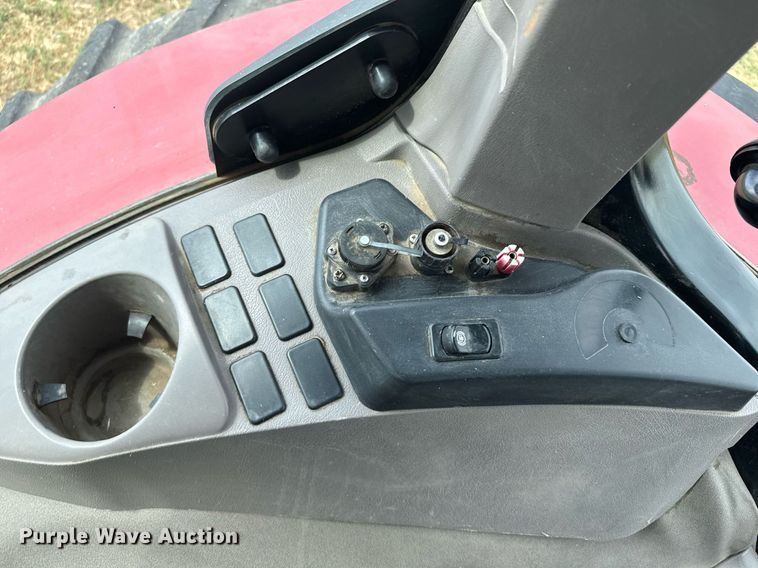 image for item EG6662 2013 Case IH Puma 160 MFWD tractor