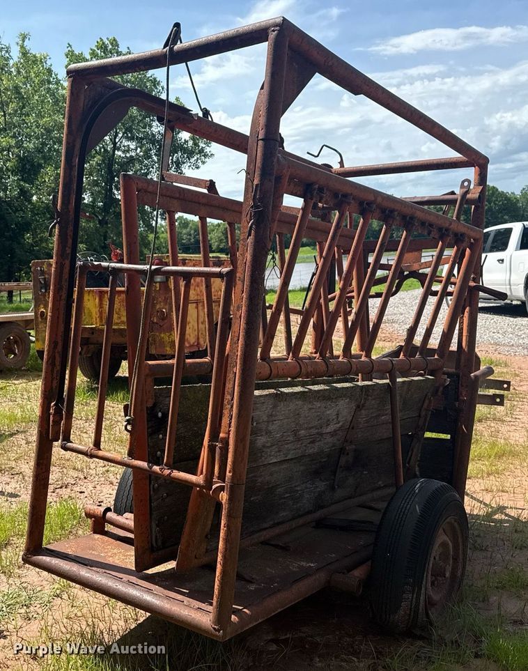 image for item EG8117 Squeeze chute