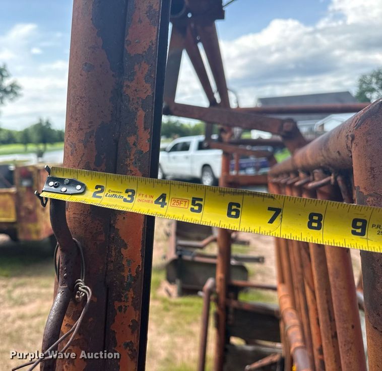 image for item EG8117 Squeeze chute