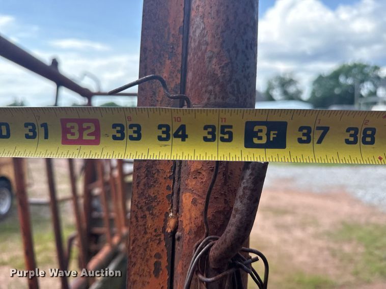 image for item EG8117 Squeeze chute