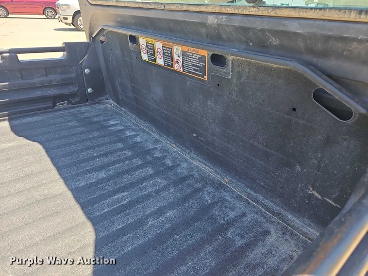 image for item EK5379 2019 John Deere XUV835M utility vehicle