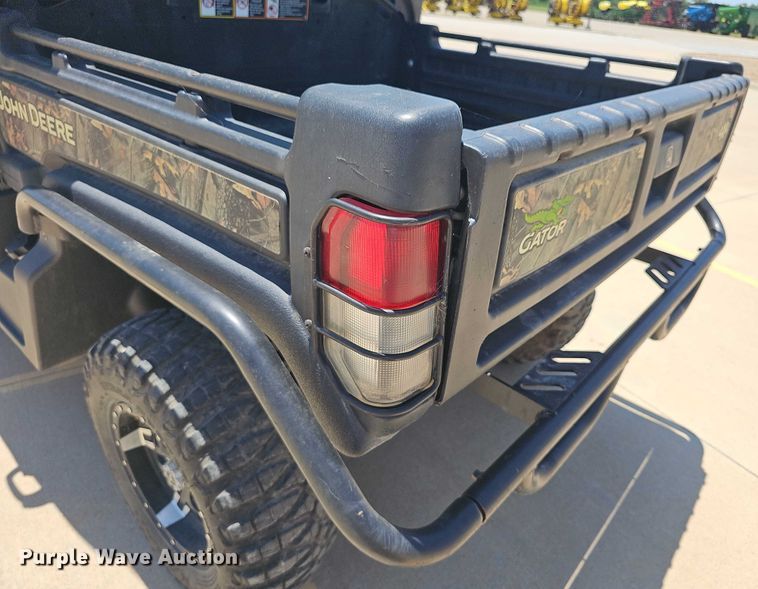 image for item EK5379 2019 John Deere XUV835M utility vehicle