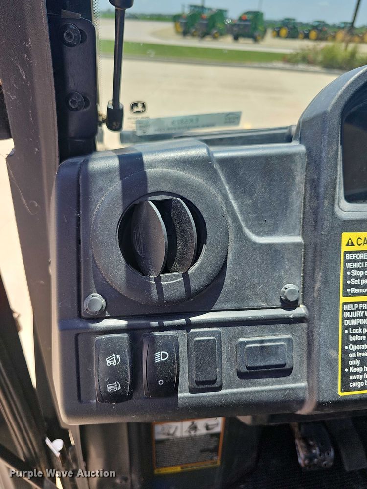 image for item EK5379 2019 John Deere XUV835M utility vehicle