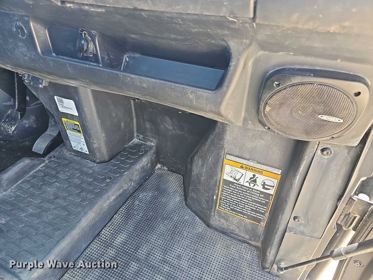 image for item EK5379 2019 John Deere XUV835M utility vehicle