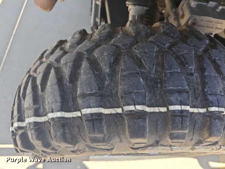 image for item EK5379 2019 John Deere XUV835M utility vehicle