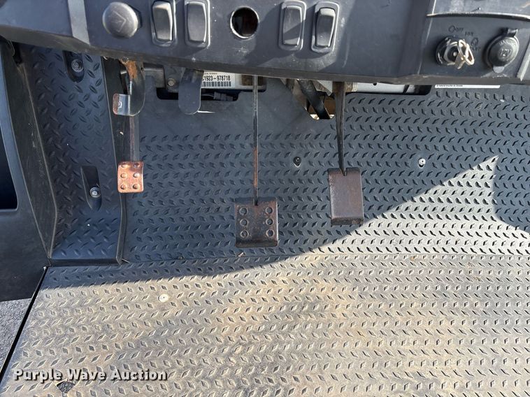 image for item EL2114 2019 Club Car Carryall 1700 utility vehicle