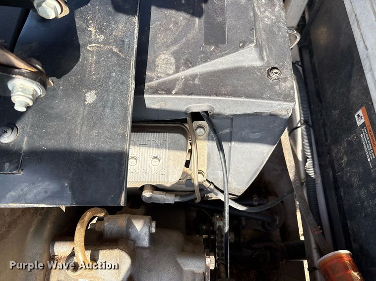 image for item EL2114 2019 Club Car Carryall 1700 utility vehicle