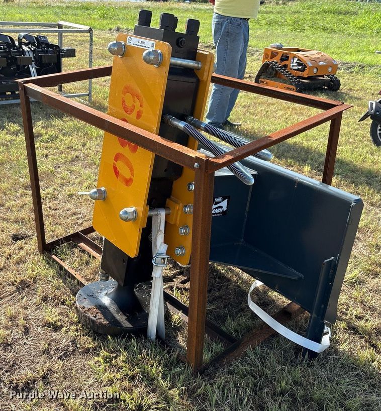 image for item EL2115 Handy HPD680 skid steer post driver