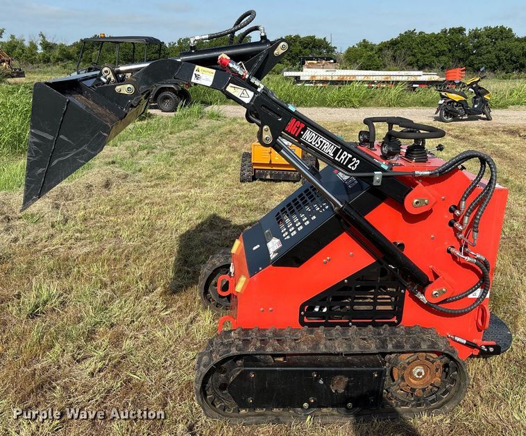 image for item EL2118 2023 AGT LRT23 compact utility loader
