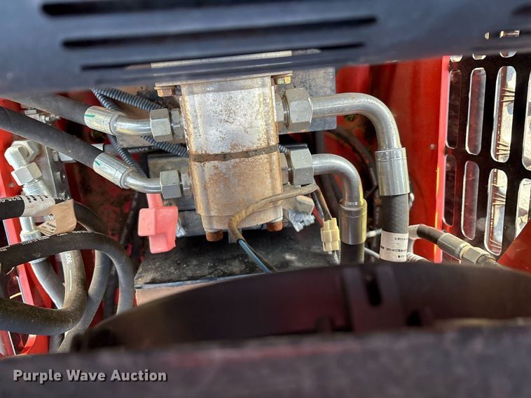 image for item EL2118 2023 AGT LRT23 compact utility loader