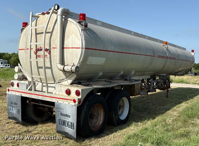 image for item EL2120 1963 Fruehauf F2 tank trailer