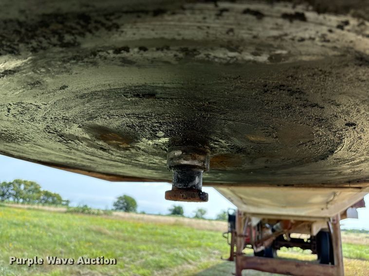 image for item EL2120 1963 Fruehauf F2 tank trailer