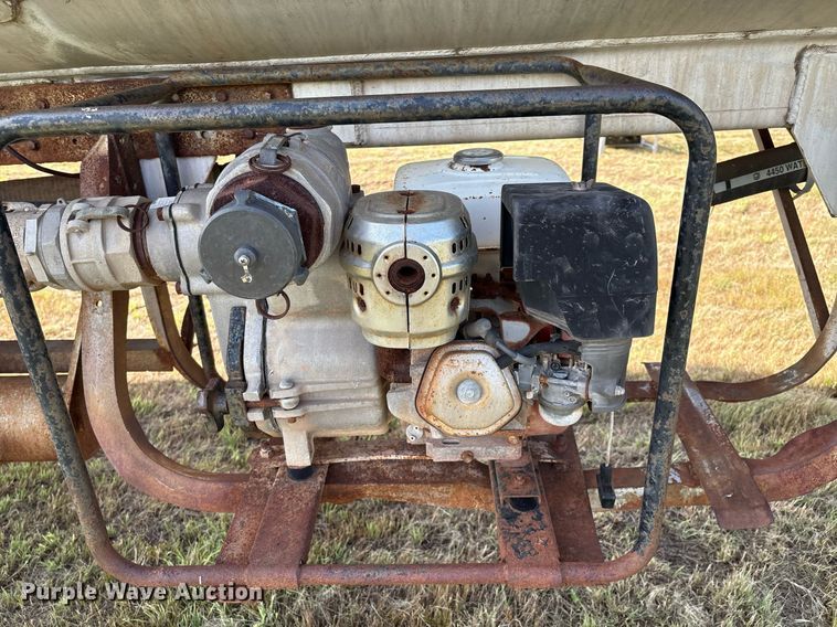 image for item EL2120 1963 Fruehauf F2 tank trailer