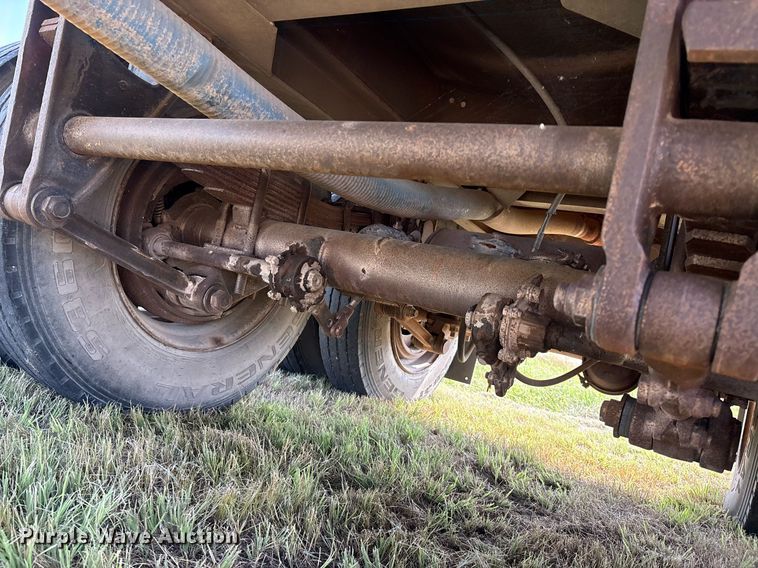 image for item EL2120 1963 Fruehauf F2 tank trailer