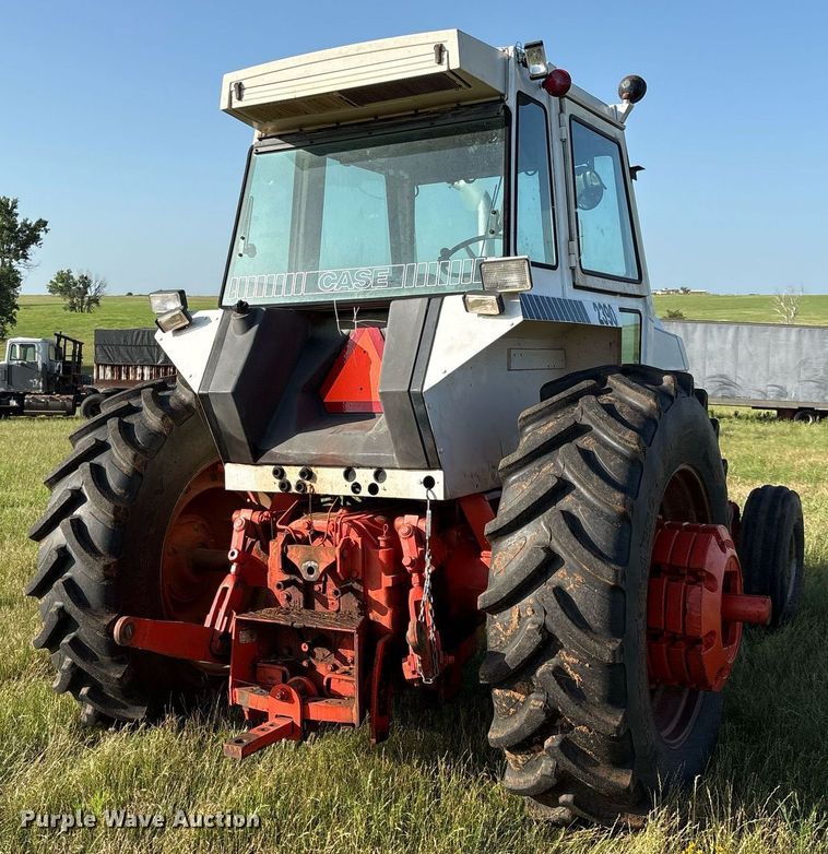 image for item EL2126 1982 Case 2390 tractor