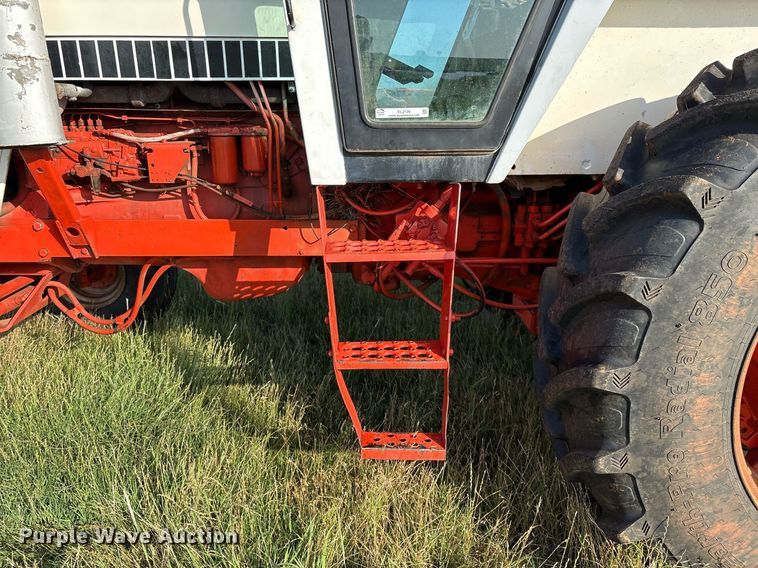 image for item EL2126 1982 Case 2390 tractor